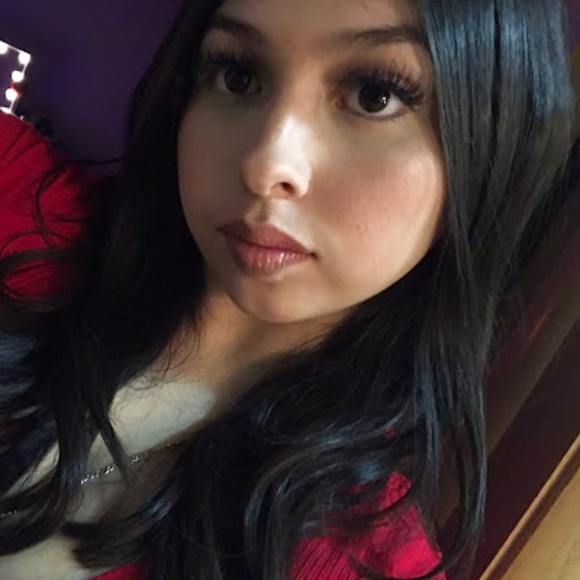 xoyesenia19